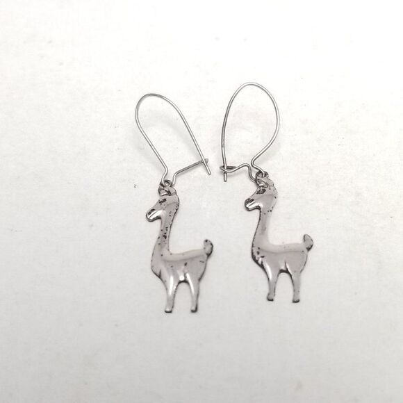 Vintage Little Llama Alpaca Shape Dangle Charm Earrings, Silver Tone, Estate - Picture 5 of 5
